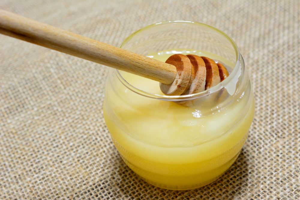 蜂王乳》自然淬鍊的獨家營養!給熟齡族的6大功效說明、選購關鍵